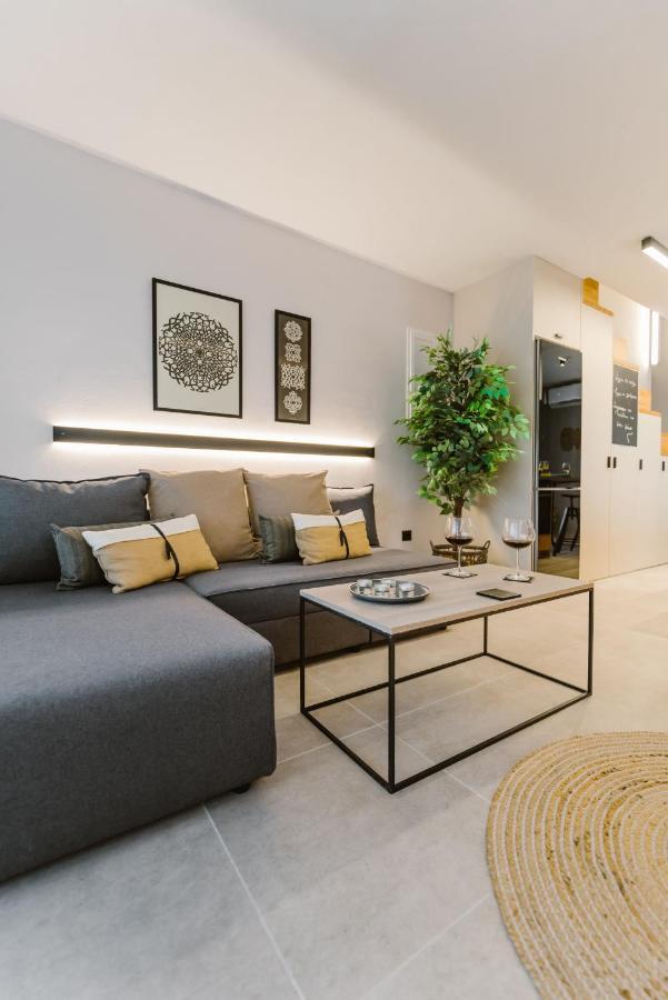 Rhodes City Manolis Loft Apartment, Rhodes Town מראה חיצוני תמונה